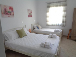 Отель Studio near the sea  Наксос